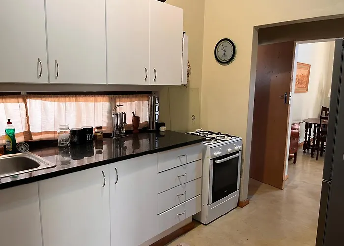 Panache Wildlife Cottage-Self Catering