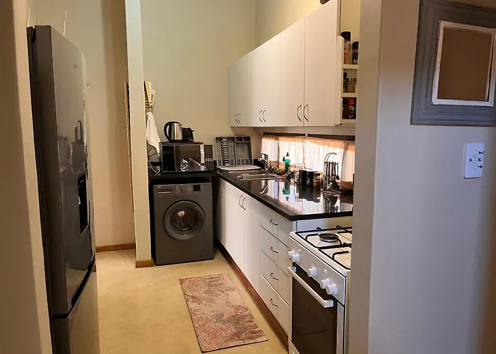 Panache Wildlife Cottage-Self Catering