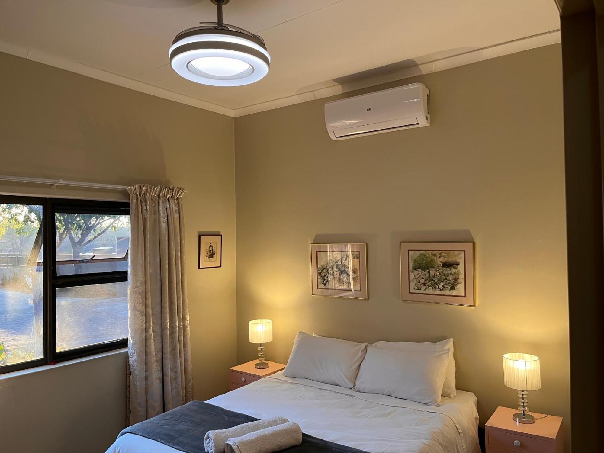 Panache Wildlife Cottage-self Catering Hoedspruit